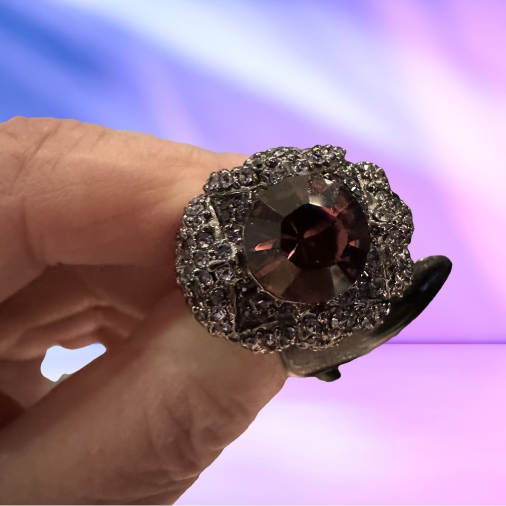 Purple Swarovski Dazzling Sparkling Cocktail Ring - Picture 4 of 6